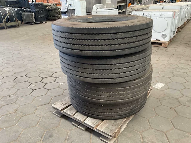 Michelin banden (4x) - afbeelding 1 van  3