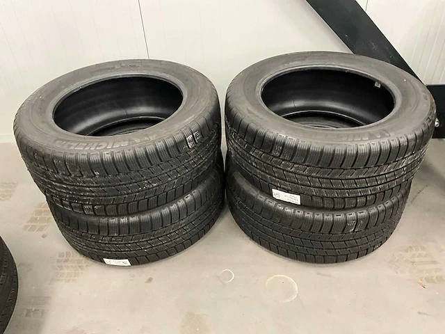 Michelin "latitude alpin hp" 265/55 r19 (4x) - afbeelding 1 van  9