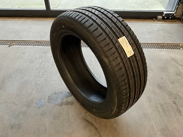 Michelin "latitude sport 3" 235/55 r19 - afbeelding 1 van  5