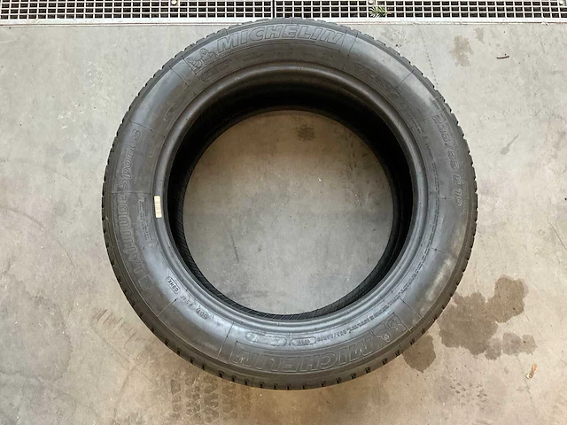 Michelin "latitude sport 3" 235/55 r19 - afbeelding 3 van  6