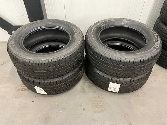 Michelin "latitude tour hp" 265/60 r18 (4x) - afbeelding 1 van  10