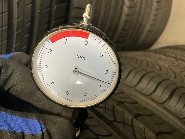 Michelin "latitude tour hp" 265/60 r18 (4x) - afbeelding 8 van  10