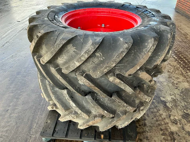 Michelin multibib band 2x 440/65r24, 2x 320/65r16 - afbeelding 11 van  11