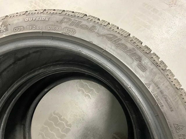 Michelin "pilot alpin" 245/40 r18 (2x) - afbeelding 4 van  7