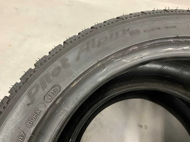 Michelin "pilot alpin" 245/45 r18 (4x) - afbeelding 4 van  9