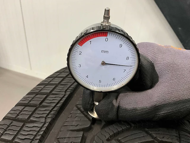Michelin "pilot alpin" 245/45 r18 (4x) - afbeelding 9 van  9