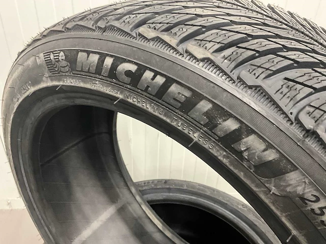 Michelin "pilot alpin 5" 255/40 r19 (2x) - afbeelding 2 van  8