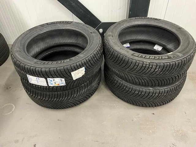 Michelin "pilot alpin 5 suv" 235/55 r19 (4x) - afbeelding 1 van  7