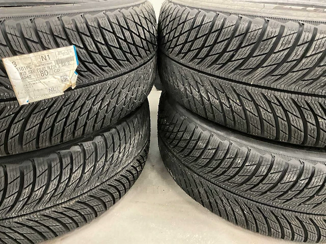 Michelin "pilot alpin 5 suv" 235/55 r19 (4x) - afbeelding 2 van  7