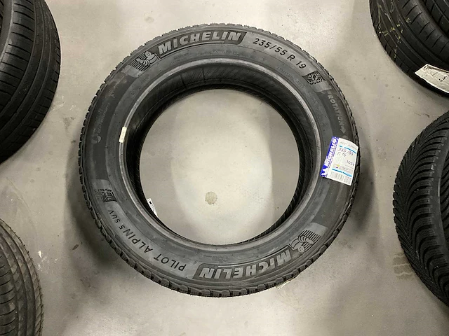 Michelin "pilot alpin 5 suv" 235/55 r19 (4x) - afbeelding 3 van  7