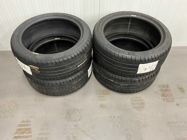 Michelin "pilot sport 4" 235/40 zr18 (4x) - afbeelding 1 van  9