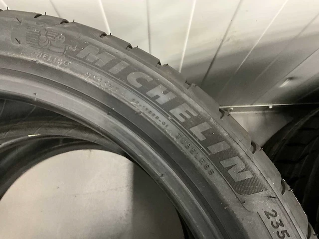 Michelin "pilot sport 4" 235/40 zr18 (4x) - afbeelding 3 van  9