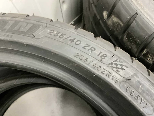 Michelin "pilot sport 4" 235/40 zr18 (4x) - afbeelding 4 van  9
