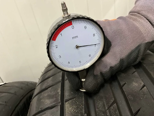 Michelin "pilot sport 4" 235/40 zr18 (4x) - afbeelding 7 van  9