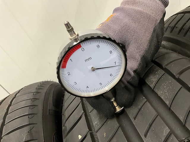 Michelin "primacy 3" 215/60 r17 (4x) - afbeelding 6 van  8