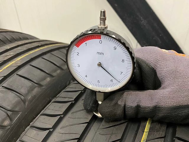 Michelin "primacy 4" 205/50 r17 (4x) - afbeelding 6 van  8
