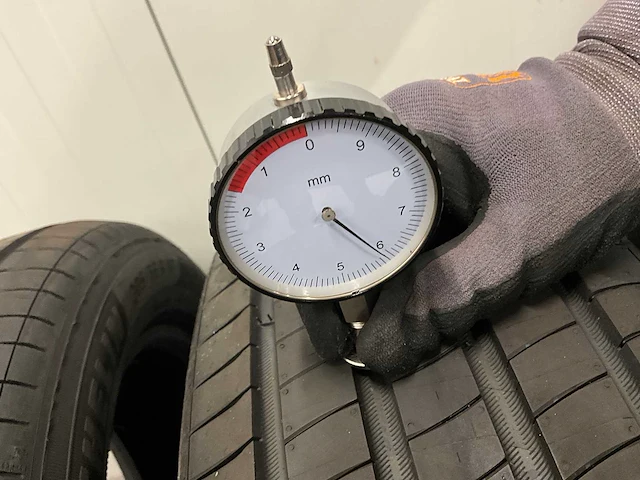 Michelin "primacy 4" 205/55 r17 (4x) - afbeelding 7 van  8