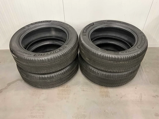 Michelin "primacy 4" 235/55 r19 (4x) - afbeelding 2 van  9