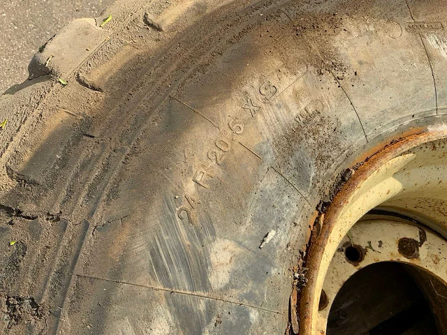 Michelin radial x banden met velg - afbeelding 21 van  27