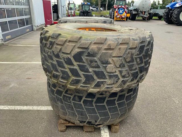 Michelin radial x banden met velg - afbeelding 4 van  27