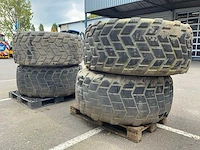 Michelin radial x banden met velg - afbeelding 5 van  27