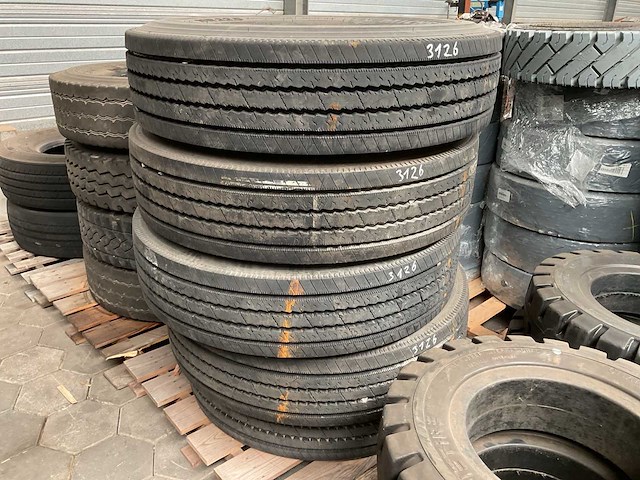 Michelin verschillende banden (5x) - afbeelding 2 van  3