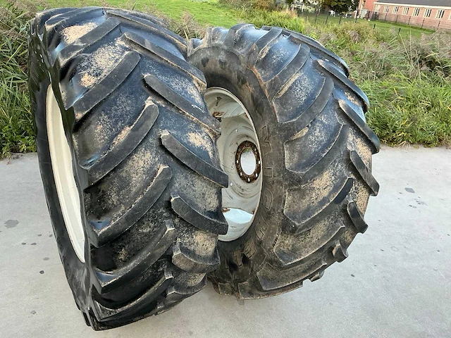 Michelin xm 108 540/65r30 xm 108 band, wiel en velg - afbeelding 15 van  21