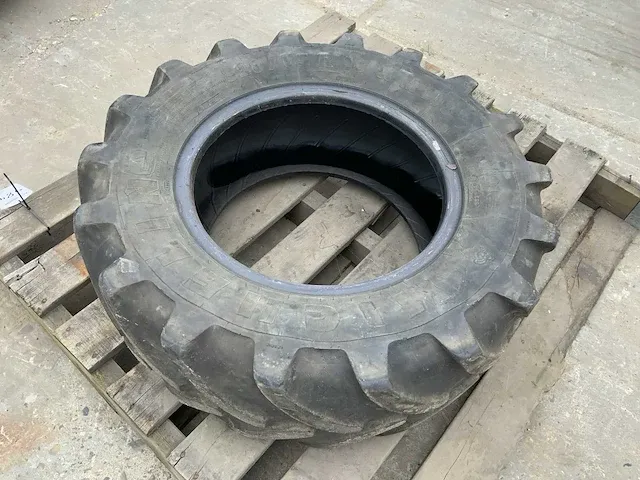 Michelin xm108 band - afbeelding 1 van  8