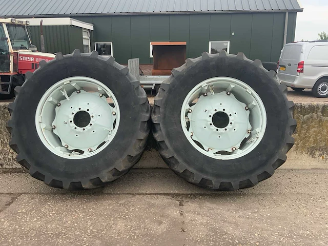 Michelin xm108 set trekker banden - afbeelding 1 van  7