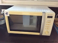 Microgolfoven sharp