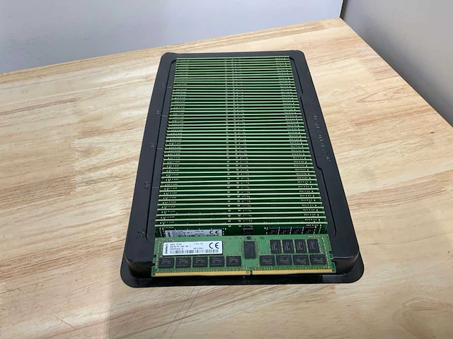 Micronram 32gb pc4 (50x) - afbeelding 6 van  9