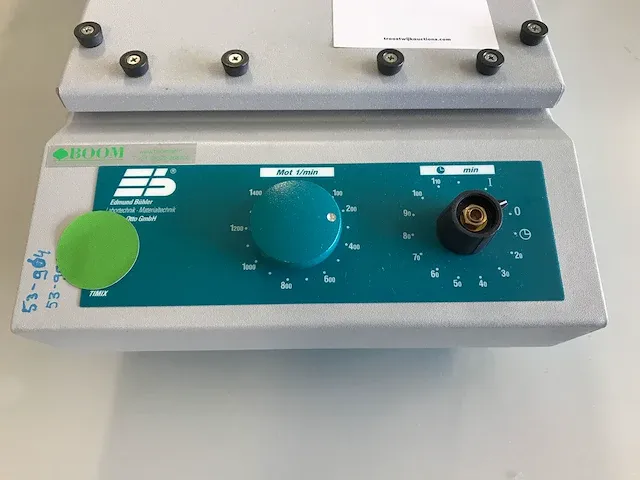 Microplaatschudder - afbeelding 2 van  4