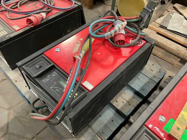 Micropower mtm 24/100 acculader - afbeelding 2 van  4