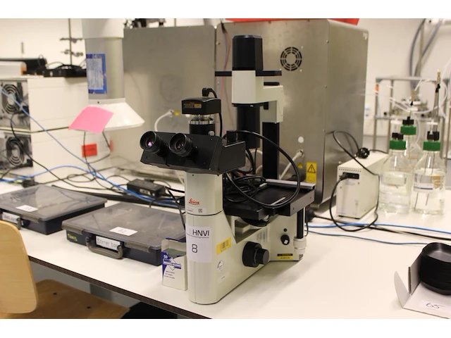 Microscoop leica dmil 090-131.001. - afbeelding 1 van  6