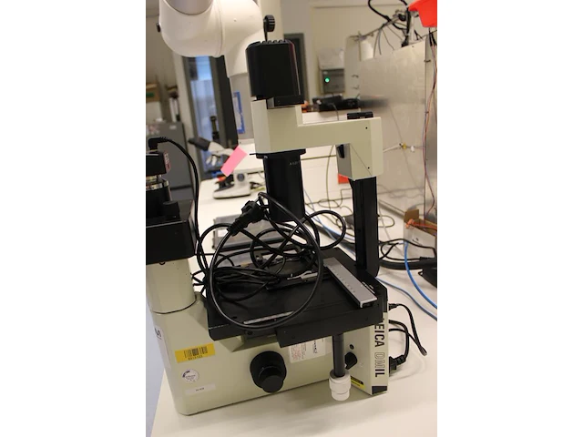 Microscoop leica dmil 090-131.001. - afbeelding 4 van  6