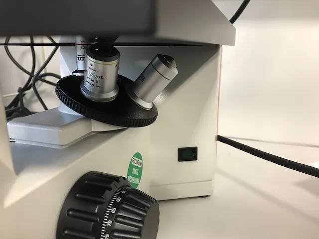 Microscope - afbeelding 12 van  16