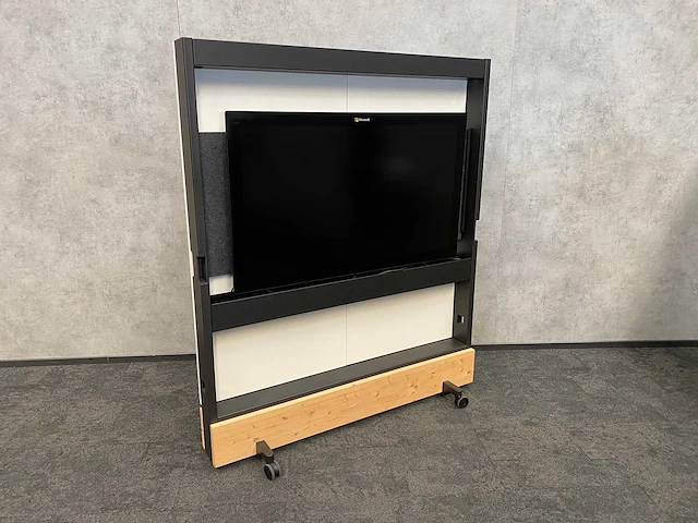 Microsoft - 55"interactieve touchscreen + vitra dancing wall - afbeelding 10 van  14