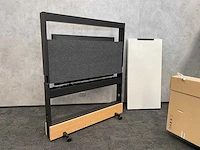 Microsoft - 55"interactieve touchscreen + vitra dancing wall - afbeelding 13 van  14