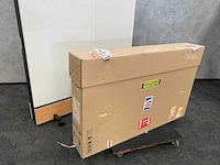 Microsoft - 55"interactieve touchscreen + vitra dancing wall - afbeelding 14 van  14