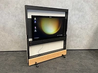 Microsoft - 55"interactieve touchscreen + vitra dancing wall