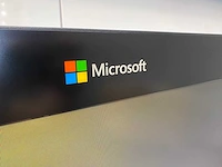 Microsoft - 55"interactieve touchscreen + vitra dancing wall - afbeelding 8 van  14