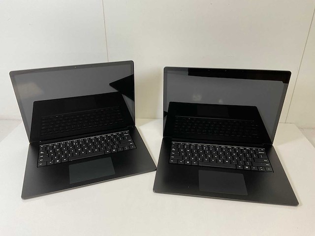 Microsoft corporation surface 3 15”, core(tm) i5 10th gen, 16 gb ram, 256 gb nvme laptops (2x) - afbeelding 1 van  16