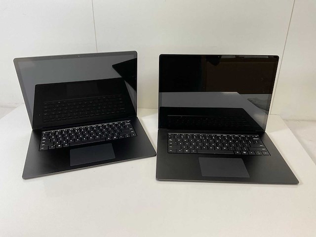 Microsoft corporation surface 3 15”, core(tm) i5 10th gen, 16 gb ram, 256 gb nvme laptops (2x) - afbeelding 1 van  16