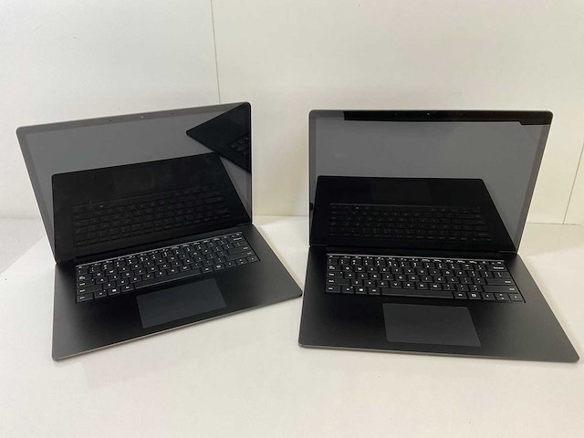 Microsoft corporation surface 3 15”, core(tm) i5 10th gen, 16 gb ram, 256 gb nvme laptops (2x) - afbeelding 1 van  15