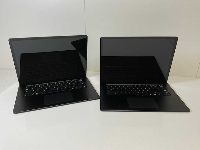 Microsoft corporation surface 3 15”, core(tm) i5 10th gen, 16 gb ram, 256 gb nvme laptops (2x) - afbeelding 1 van  16