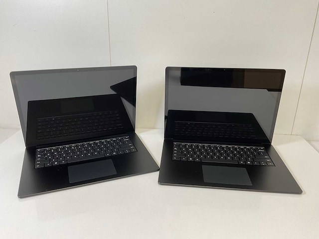 Microsoft corporation surface 3 15”, core(tm) i5 10th gen, 16 gb ram, 256 gb nvme laptops (2x) - afbeelding 1 van  16