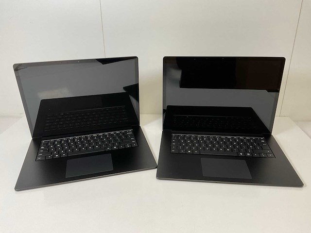 Microsoft corporation surface 3 15”, core(tm) i5 10th gen, 16 gb ram, 256 gb nvme laptops (2x) - afbeelding 1 van  16