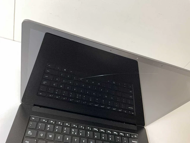 Microsoft corporation surface 3 15”, core(tm) i5 10th gen, 16 gb ram, 256 gb nvme touchscreen laptops (2x) - afbeelding 2 van  16
