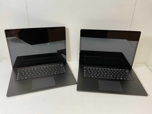 Microsoft corporation surface 3 15”, core(tm) i5 10th gen, 16 gb ram, 256 gb nvme touchscreen laptops (2x) - afbeelding 1 van  16
