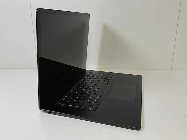 Microsoft corporation surface 3 15”, core(tm) i5 10th gen, 16 gb ram, 256 gb nvme touchscreen laptops (2x) - afbeelding 11 van  16